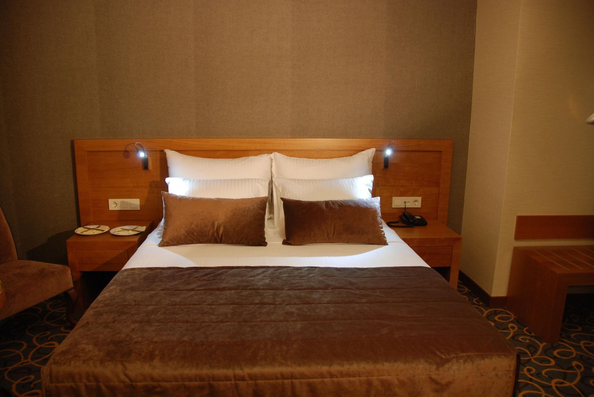 Volley Otel 4*