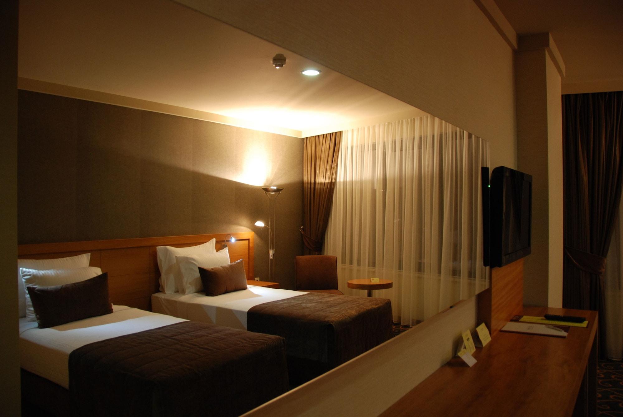 Volley Otel