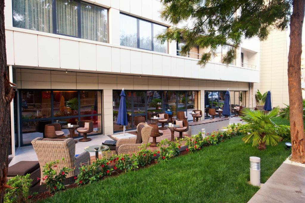 Otel Volley